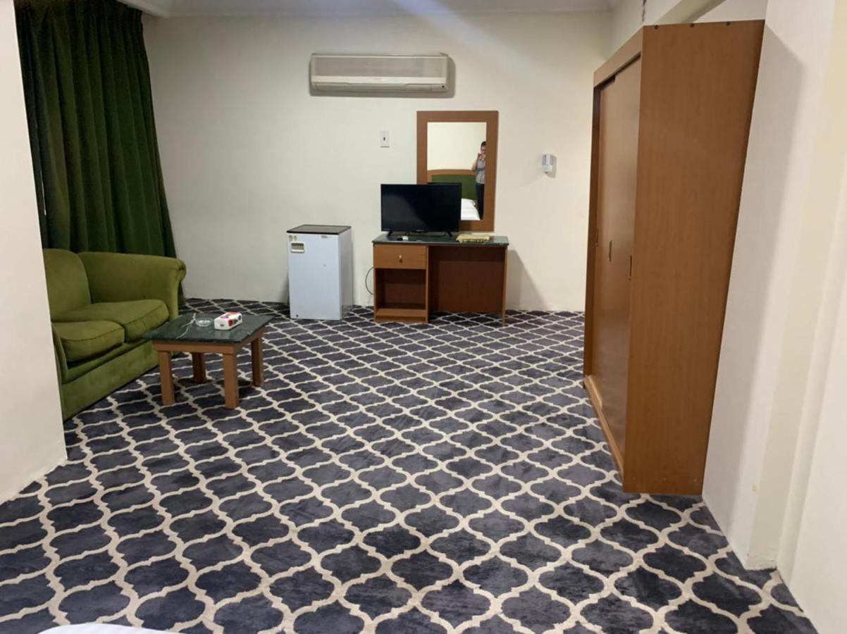 Al Aziziyah Hotel And Suites Chamis Muszajt Zewnętrze zdjęcie