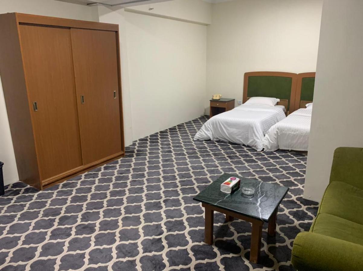 Al Aziziyah Hotel And Suites Chamis Muszajt Zewnętrze zdjęcie
