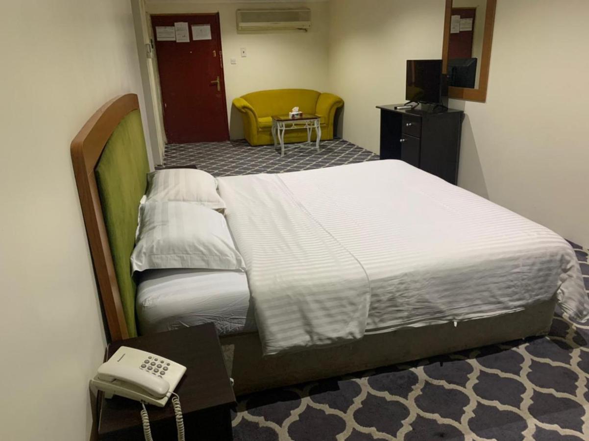 Al Aziziyah Hotel And Suites Chamis Muszajt Zewnętrze zdjęcie