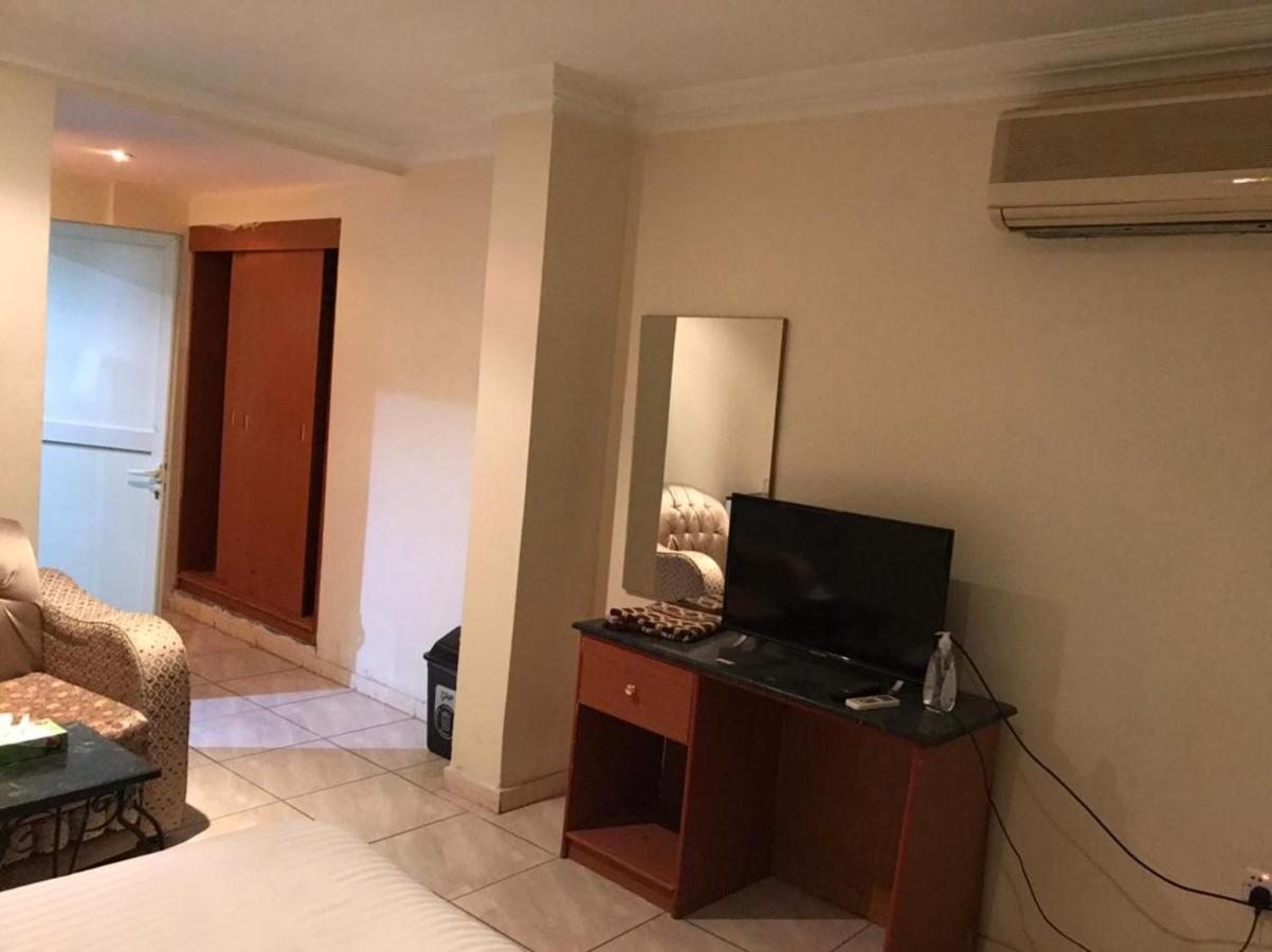Al Aziziyah Hotel And Suites Chamis Muszajt Zewnętrze zdjęcie