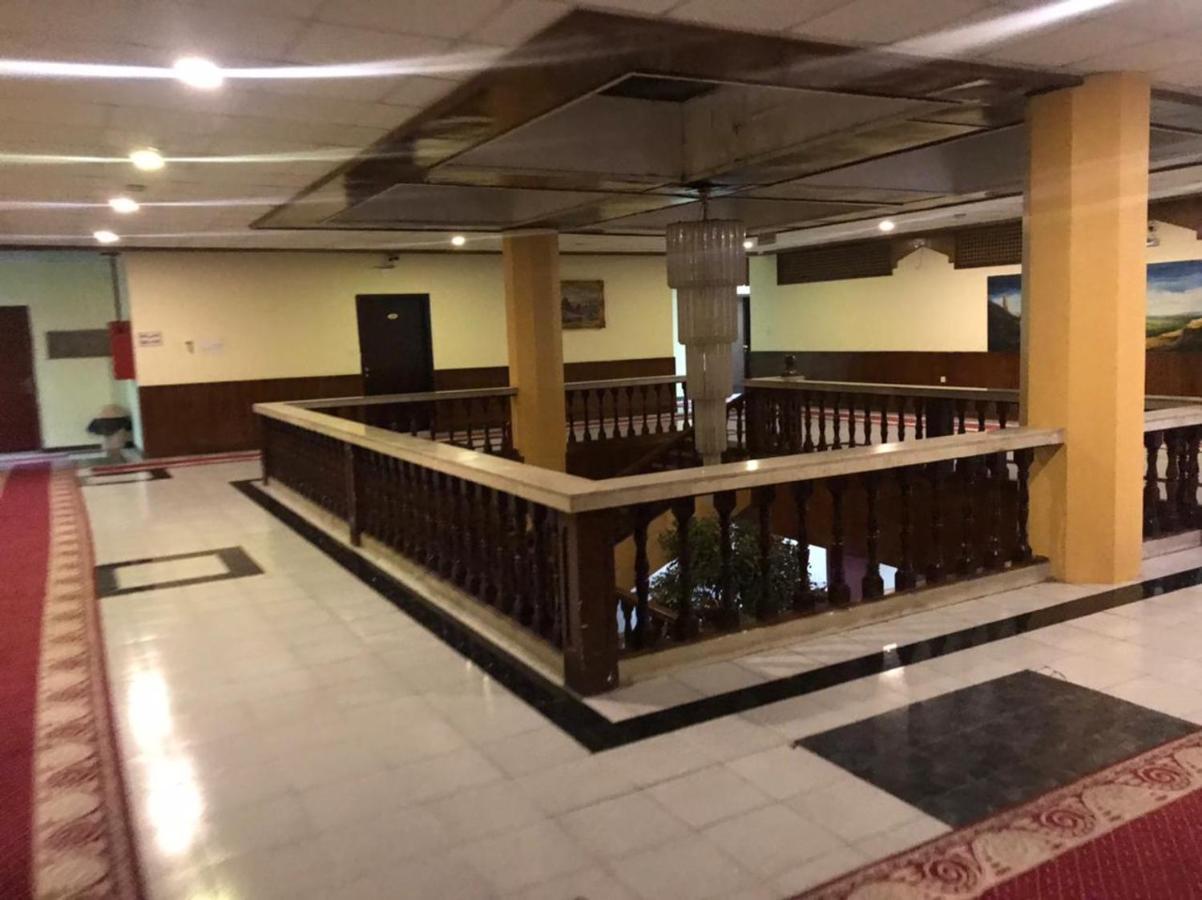 Al Aziziyah Hotel And Suites Chamis Muszajt Zewnętrze zdjęcie