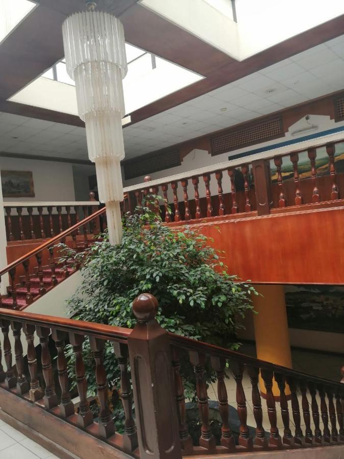 Al Aziziyah Hotel And Suites Chamis Muszajt Zewnętrze zdjęcie