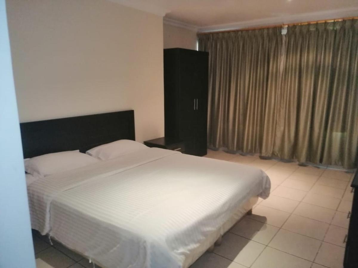 Al Aziziyah Hotel And Suites Chamis Muszajt Zewnętrze zdjęcie
