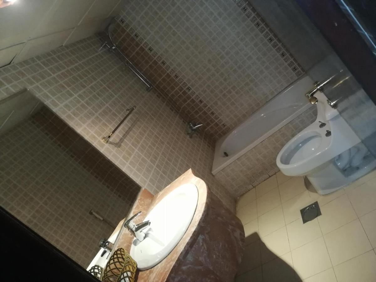 Al Aziziyah Hotel And Suites Chamis Muszajt Zewnętrze zdjęcie