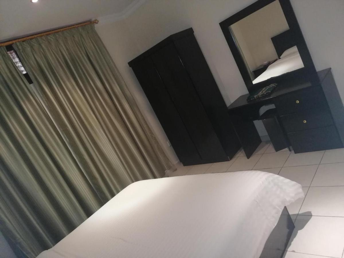 Al Aziziyah Hotel And Suites Chamis Muszajt Zewnętrze zdjęcie