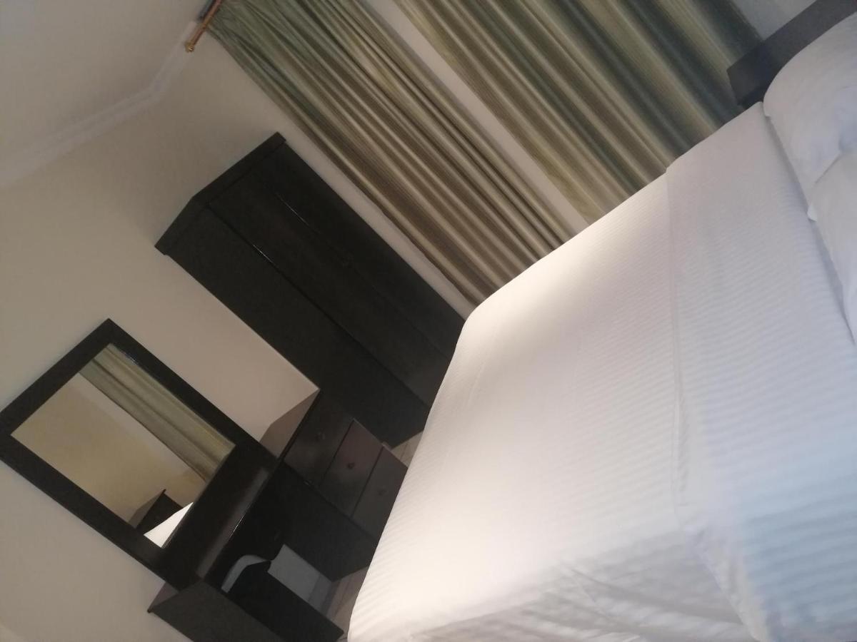 Al Aziziyah Hotel And Suites Chamis Muszajt Zewnętrze zdjęcie